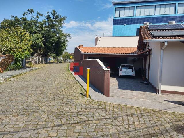 Casa para Venda em Joinville - 5