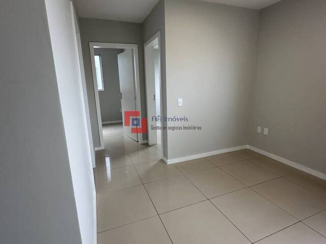 Apartamento para Venda em Joinville - 2